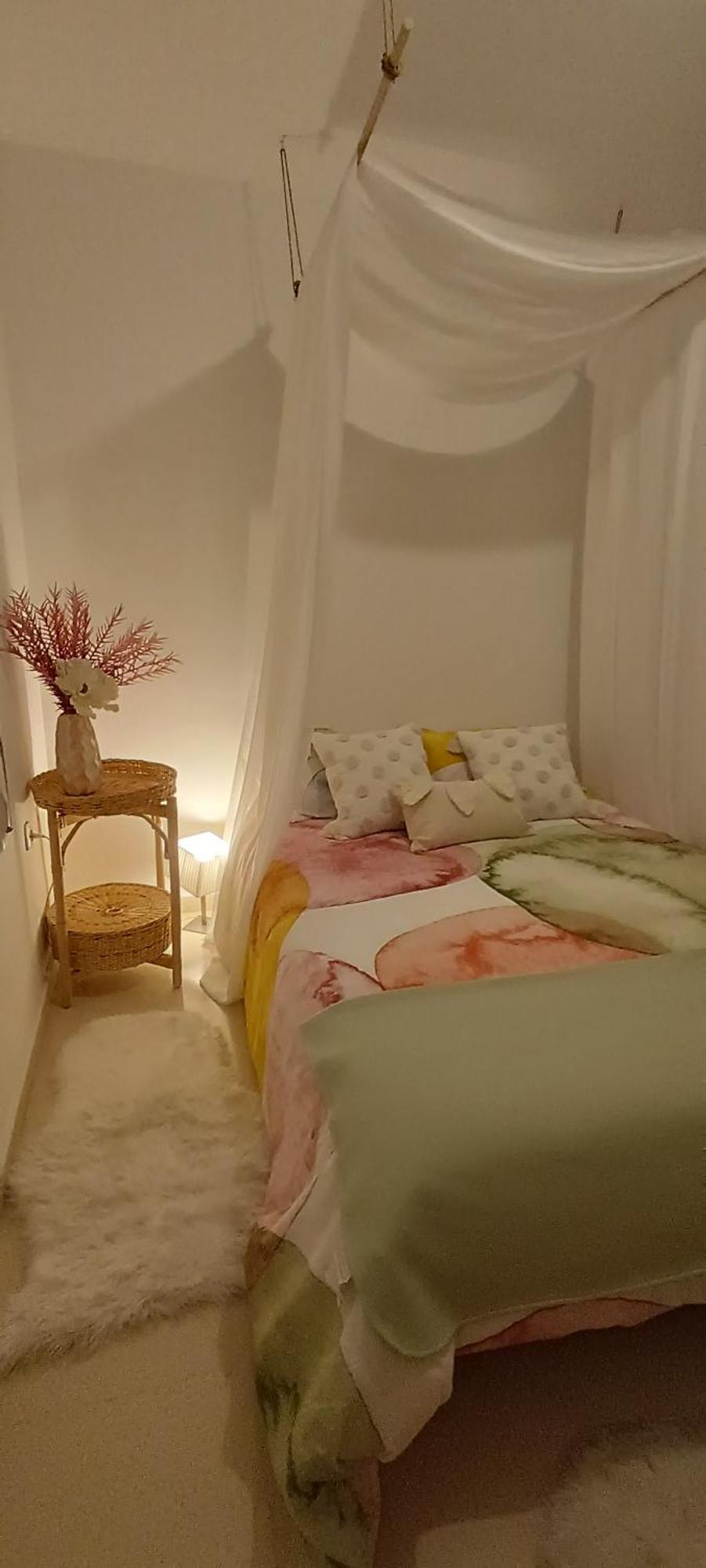 プエンテ・ヘニルEl Patio De La Crisアパートメント エクステリア 写真